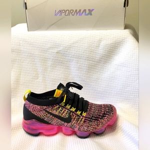 Nike VaporMax Flyknit Black and Pink